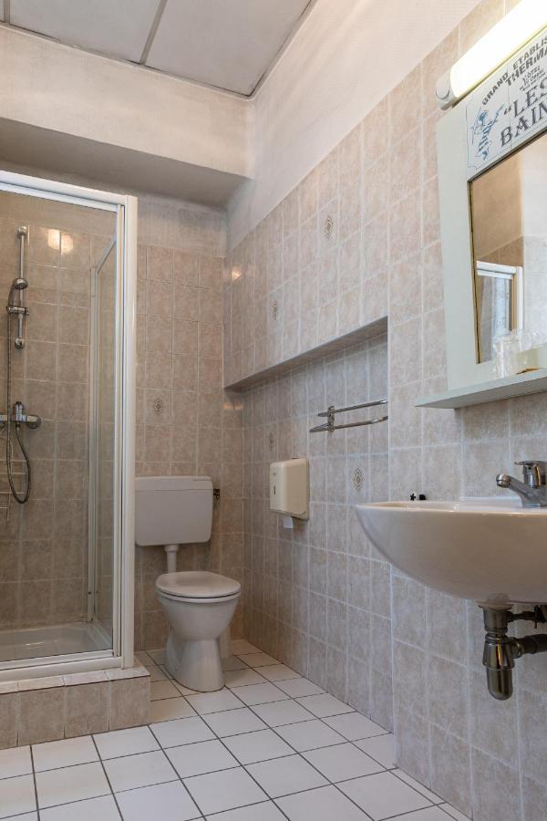 Hotel Des Bains Aix-les-Bains Dış mekan fotoğraf